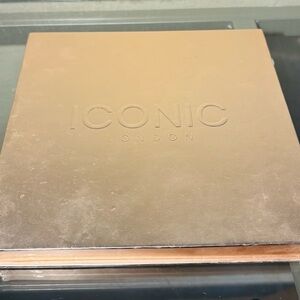 ICONIC London eyeshadow palette
